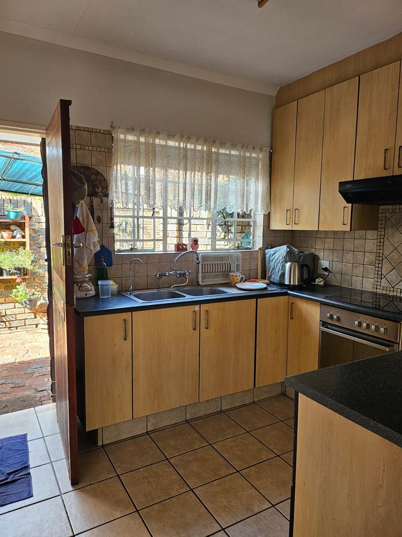 To Let 2 Bedroom Property for Rent in Wapadrand Gauteng
