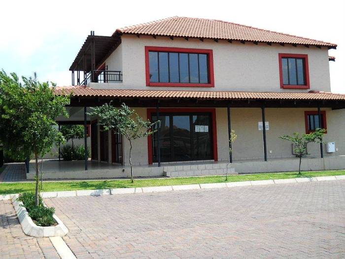 To Let 1 Bedroom Property for Rent in Silver Lakes Gauteng