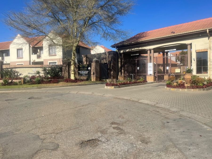 1 Bedroom Property for Sale in Esther Park Gauteng