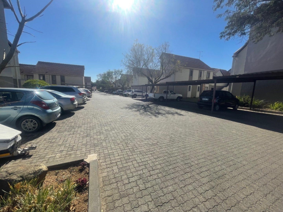 1 Bedroom Property for Sale in Esther Park Gauteng
