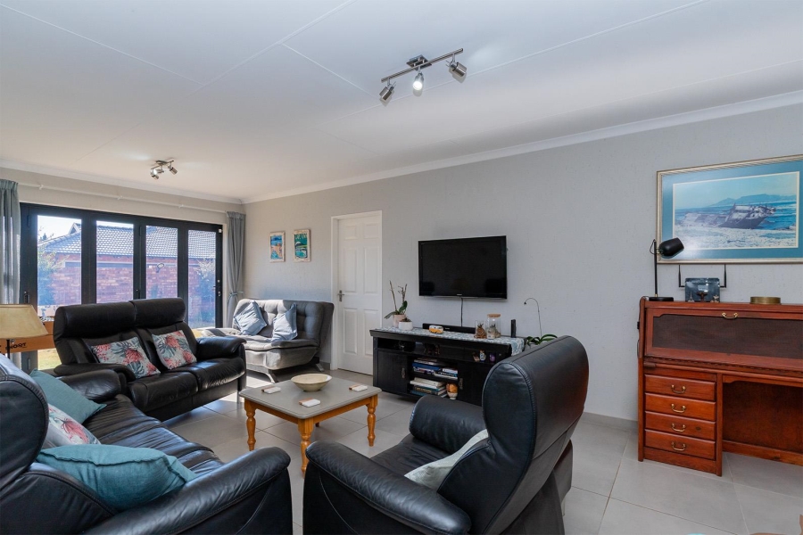 4 Bedroom Property for Sale in Rynfield Gauteng