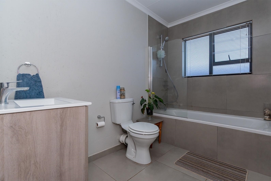 4 Bedroom Property for Sale in Rynfield Gauteng