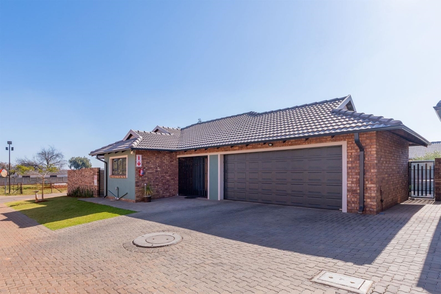 4 Bedroom Property for Sale in Rynfield Gauteng