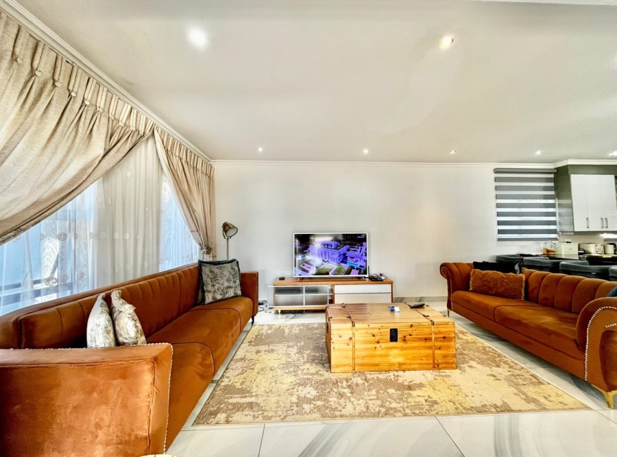 4 Bedroom Property for Sale in Willow Acres Gauteng