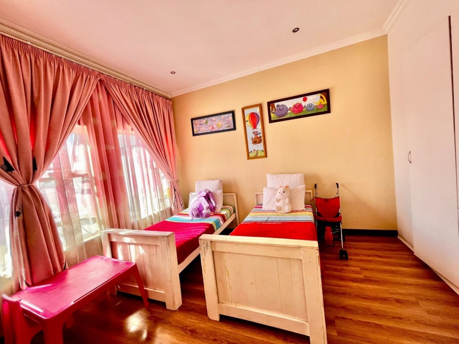 4 Bedroom Property for Sale in Willow Acres Gauteng