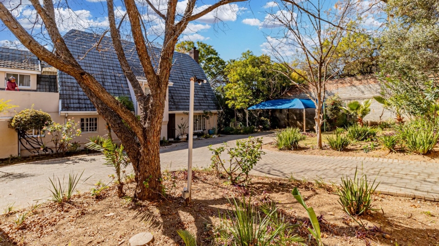 3 Bedroom Property for Sale in Bryanston Gauteng