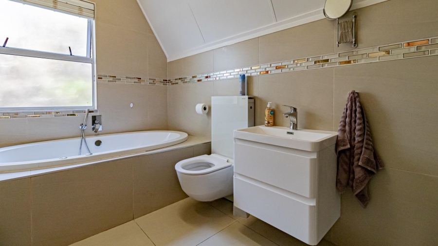 3 Bedroom Property for Sale in Bryanston Gauteng