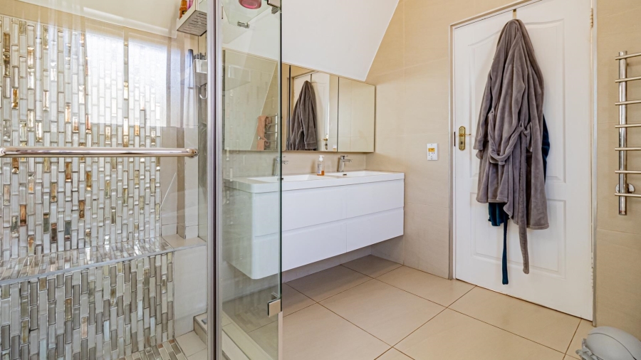 3 Bedroom Property for Sale in Bryanston Gauteng