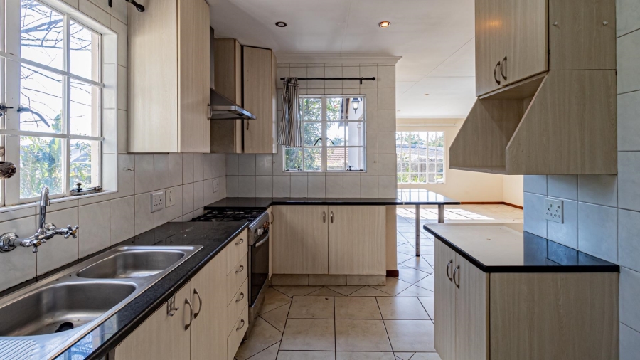 3 Bedroom Property for Sale in Bryanston Gauteng