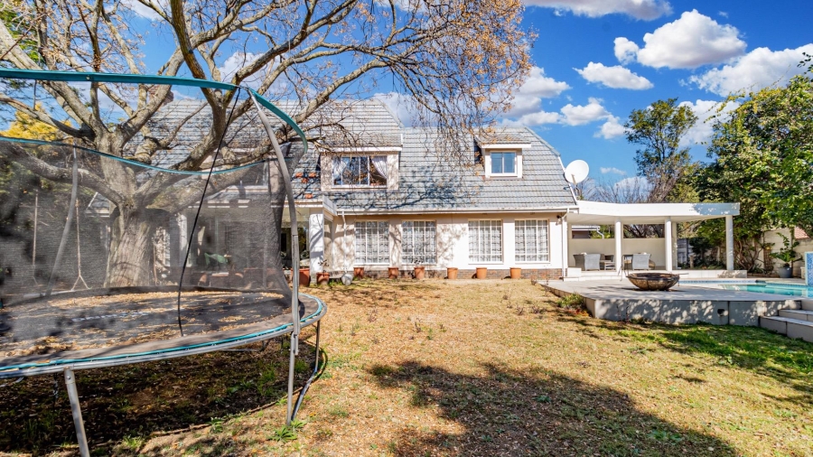 3 Bedroom Property for Sale in Bryanston Gauteng