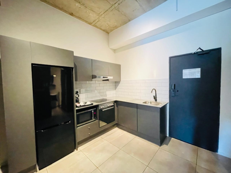 To Let 1 Bedroom Property for Rent in Sandhurst Gauteng