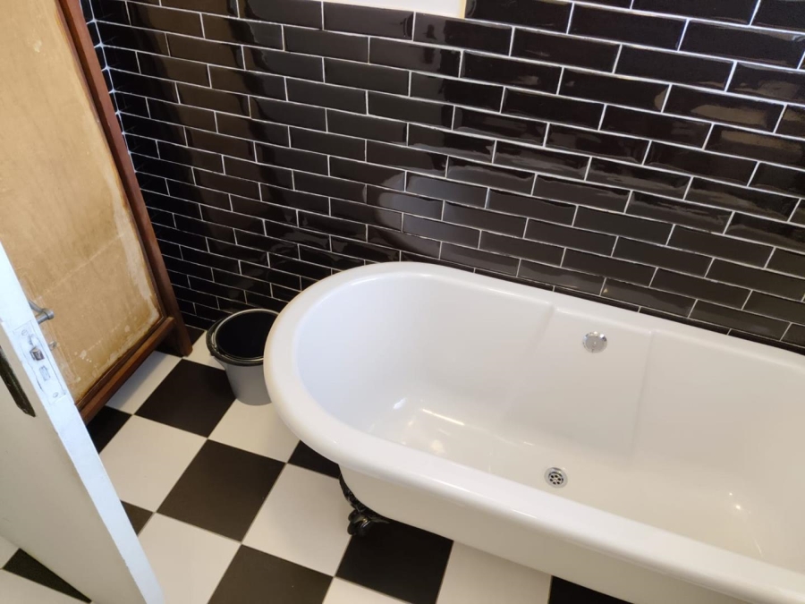 To Let 2 Bedroom Property for Rent in Craighall Park Gauteng