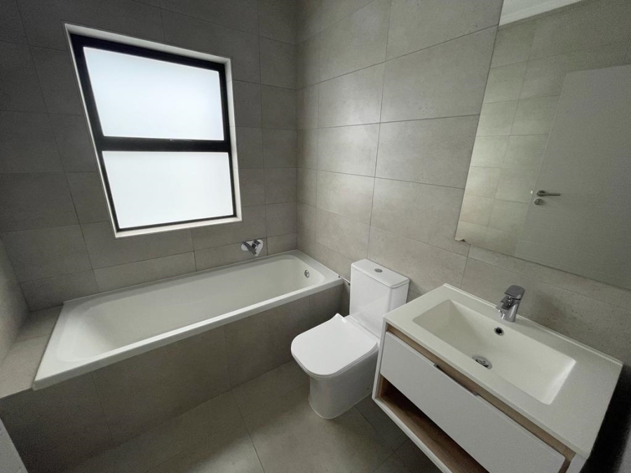 To Let 2 Bedroom Property for Rent in Bryanston Gauteng