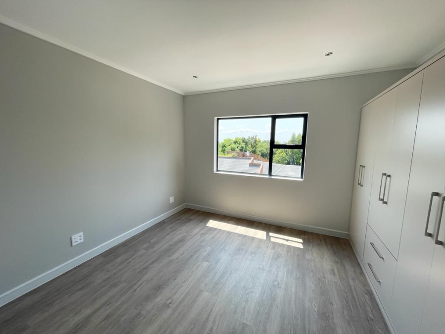 To Let 2 Bedroom Property for Rent in Bryanston Gauteng
