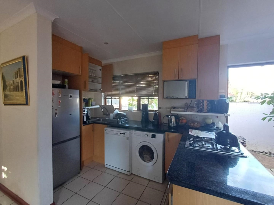 To Let 3 Bedroom Property for Rent in Bromhof Gauteng