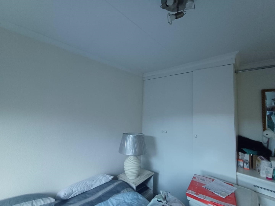 To Let 3 Bedroom Property for Rent in Bromhof Gauteng