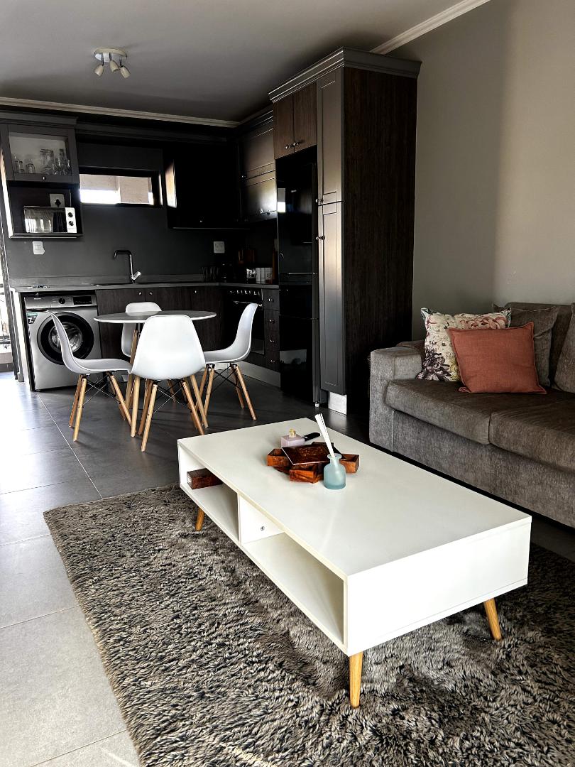 To Let 1 Bedroom Property for Rent in Bryanston Gauteng