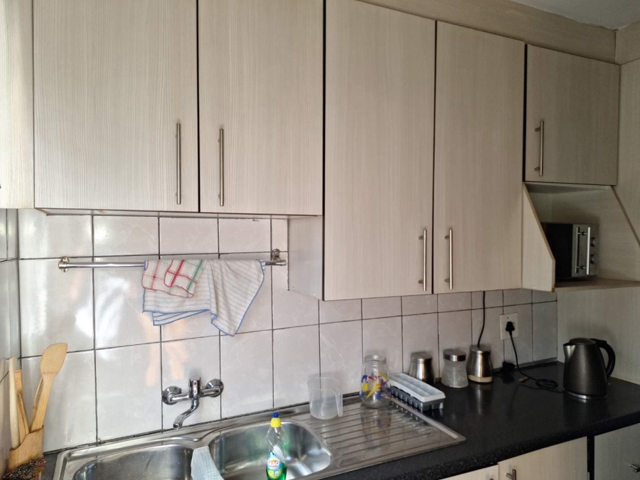 To Let 3 Bedroom Property for Rent in Danville Gauteng