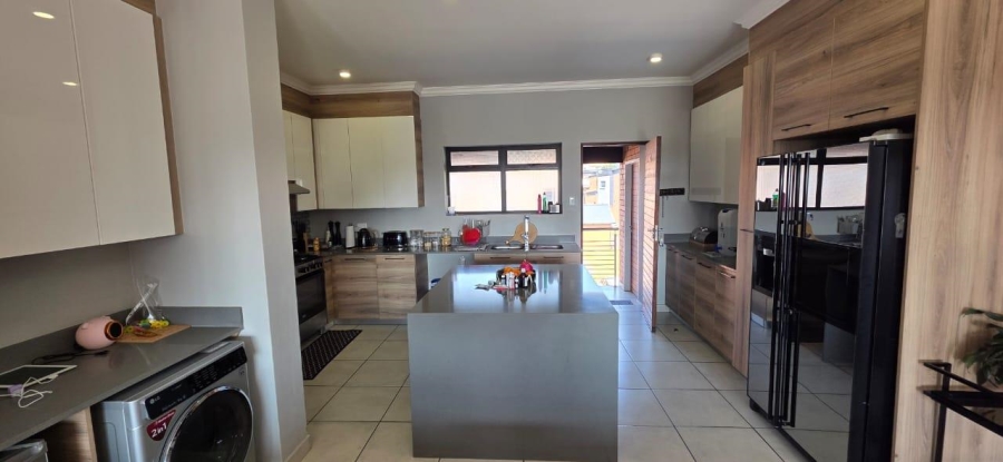 3 Bedroom Property for Sale in Six Fountains Residential Estate Gauteng
