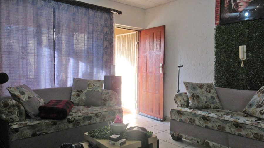 2 Bedroom Property for Sale in Florida Gauteng