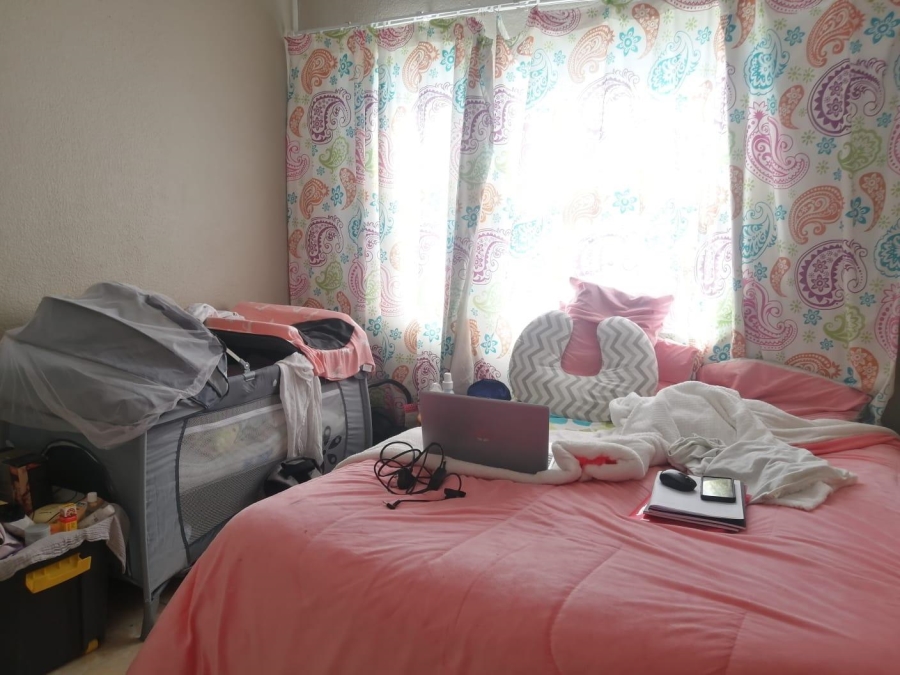 1 Bedroom Property for Sale in Ridgeway Ext 4 Gauteng