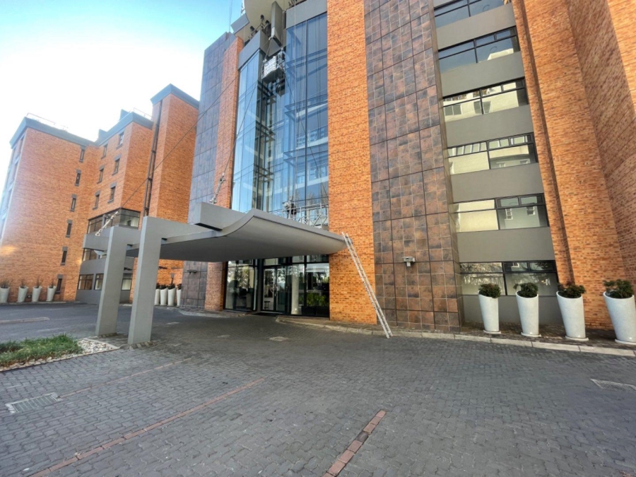 To Let 3 Bedroom Property for Rent in Benmore Gardens Gauteng