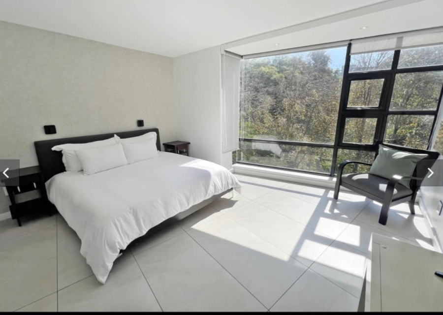 To Let 3 Bedroom Property for Rent in Benmore Gardens Gauteng