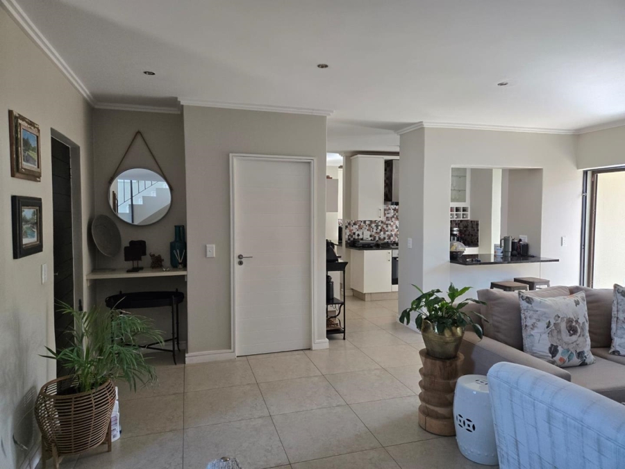 To Let 3 Bedroom Property for Rent in Kyalami Hills Gauteng