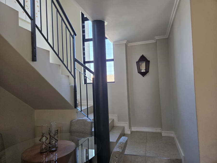 To Let 3 Bedroom Property for Rent in Kyalami Hills Gauteng