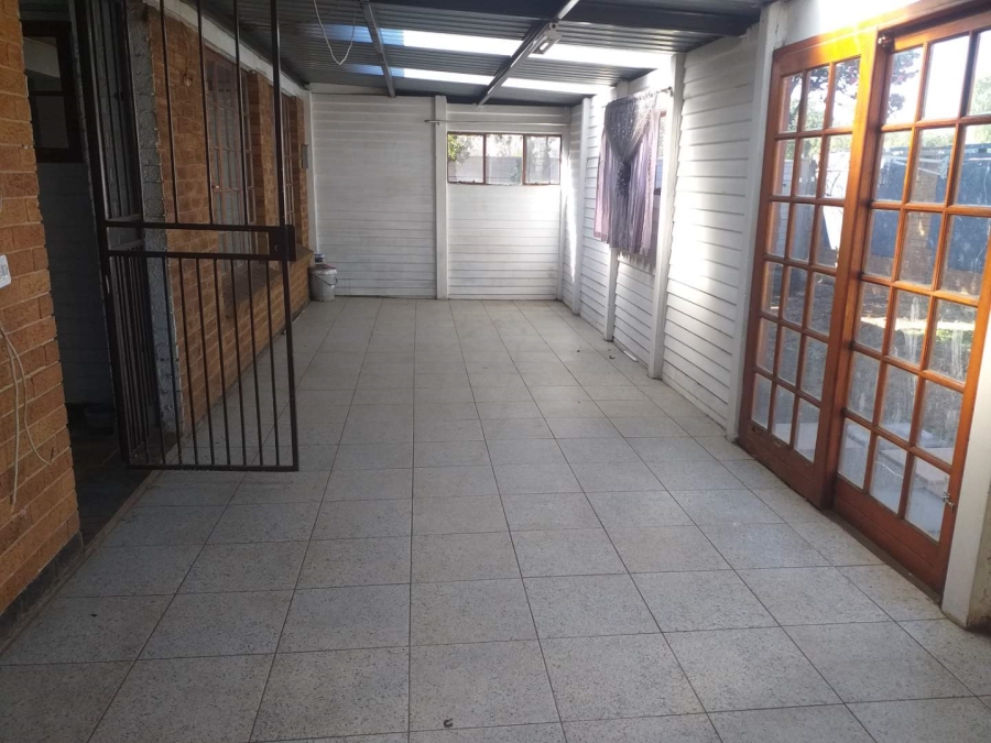 3 Bedroom Property for Sale in Raceview Gauteng