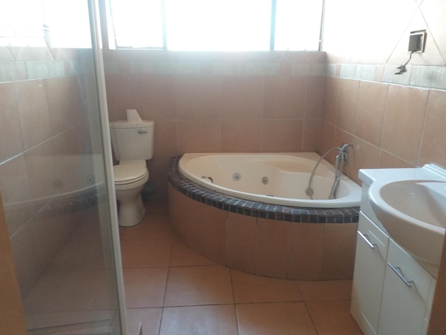 3 Bedroom Property for Sale in Raceview Gauteng