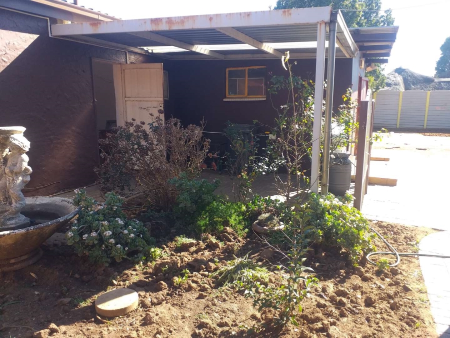 3 Bedroom Property for Sale in Raceview Gauteng