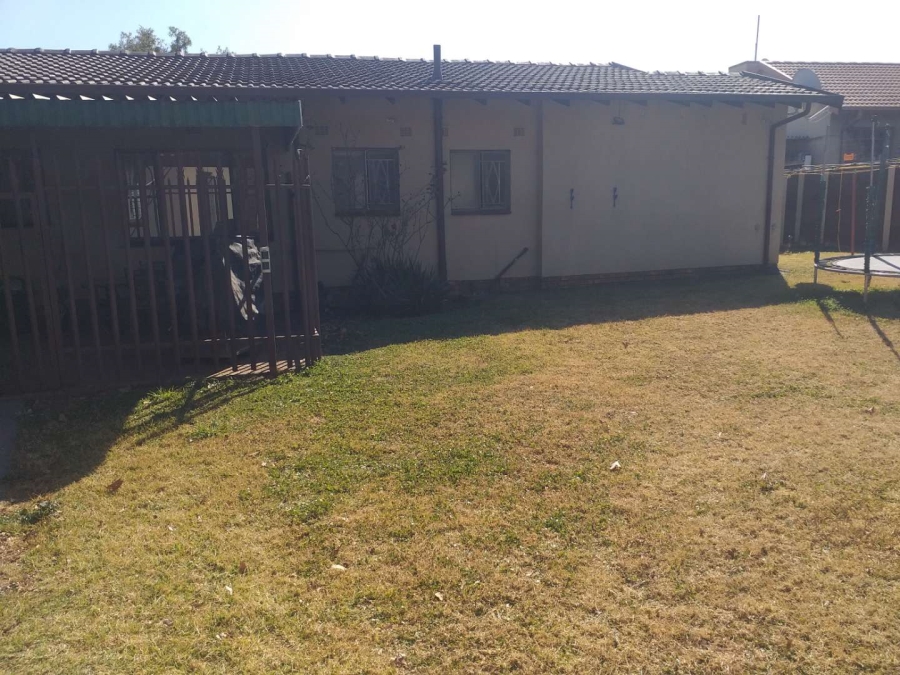3 Bedroom Property for Sale in Verwoerdpark Gauteng