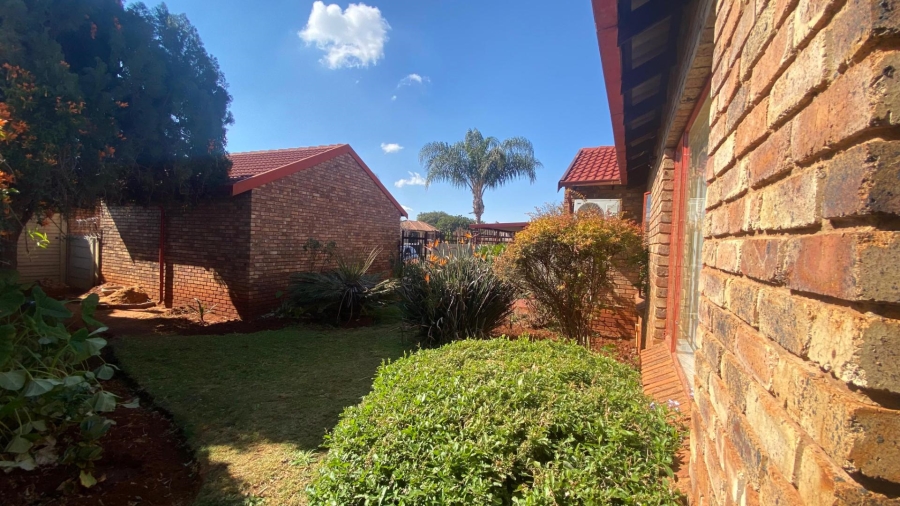 3 Bedroom Property for Sale in Chantelle Gauteng