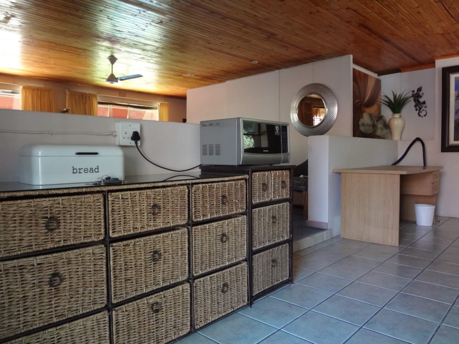 To Let 1 Bedroom Property for Rent in Douglasdale Gauteng