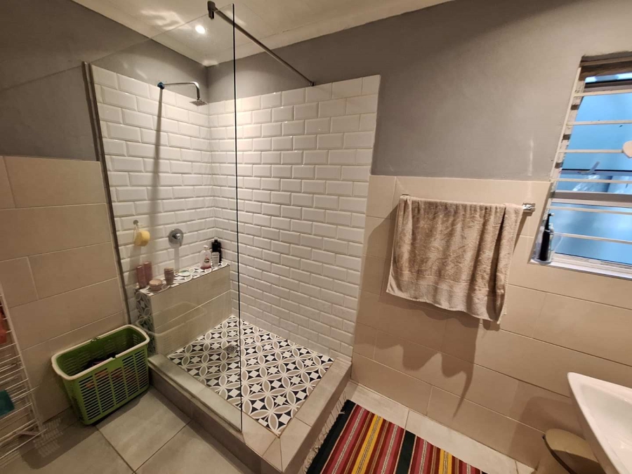 To Let 1 Bedroom Property for Rent in Bromhof Gauteng