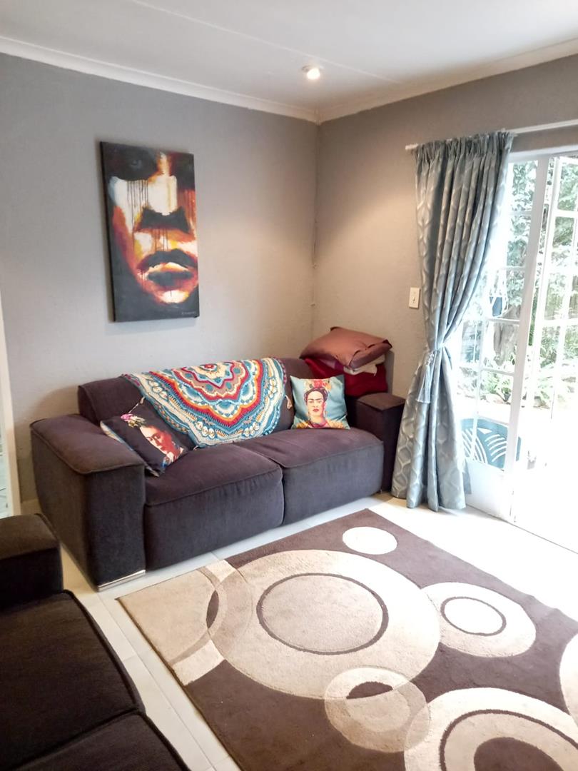 To Let 1 Bedroom Property for Rent in Bromhof Gauteng