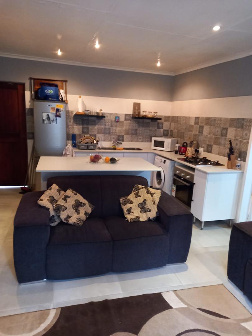 To Let 1 Bedroom Property for Rent in Bromhof Gauteng