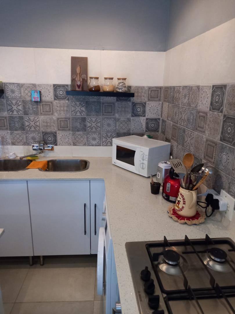 To Let 1 Bedroom Property for Rent in Bromhof Gauteng