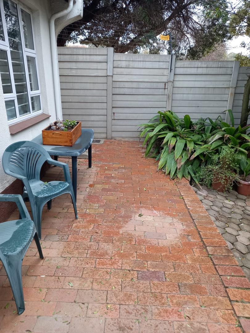 To Let 1 Bedroom Property for Rent in Bromhof Gauteng