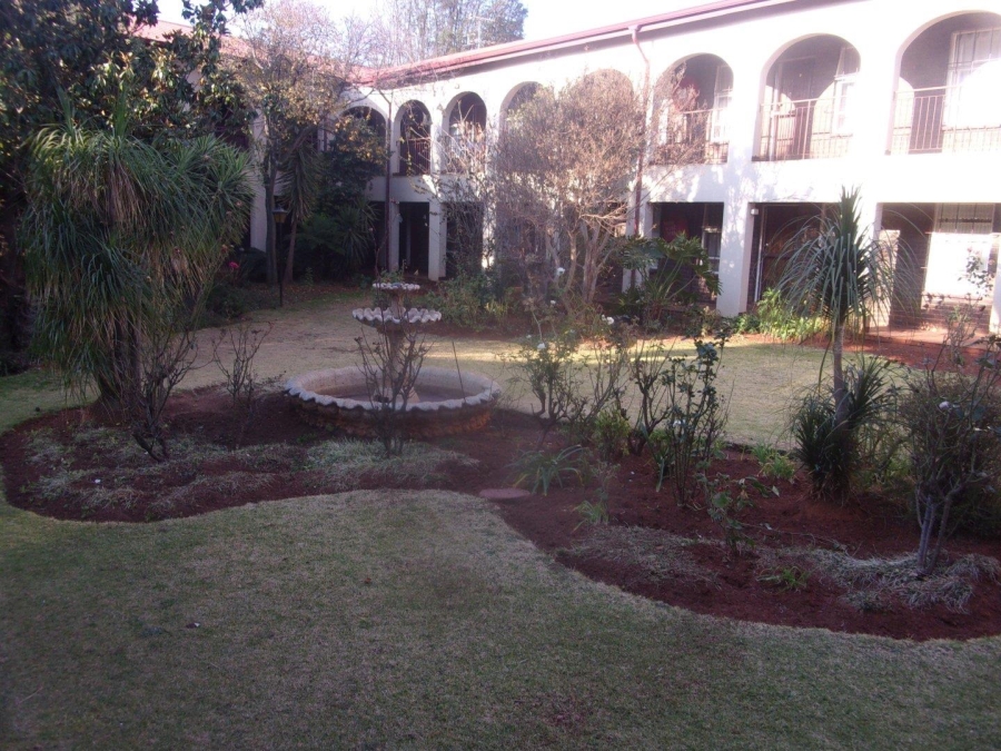 1 Bedroom Property for Sale in Roodepoort Gauteng