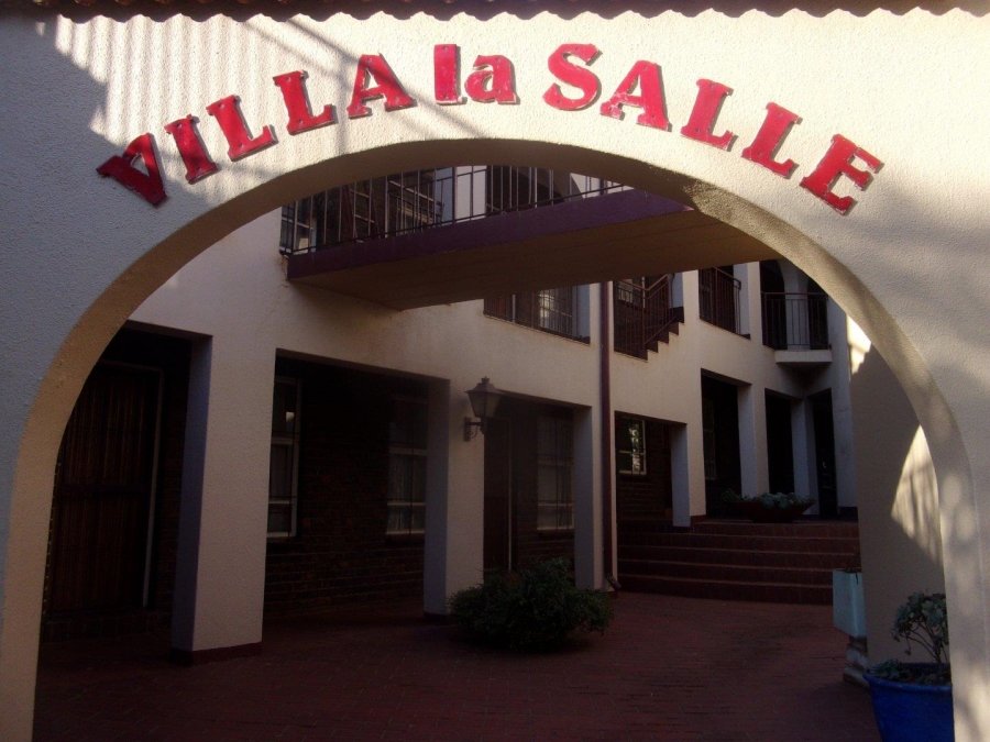 1 Bedroom Property for Sale in Roodepoort Gauteng