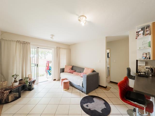 To Let 2 Bedroom Property for Rent in Mooikloof Ridge Gauteng