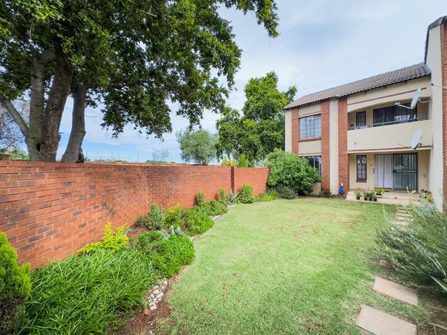 To Let 2 Bedroom Property for Rent in Mooikloof Ridge Gauteng