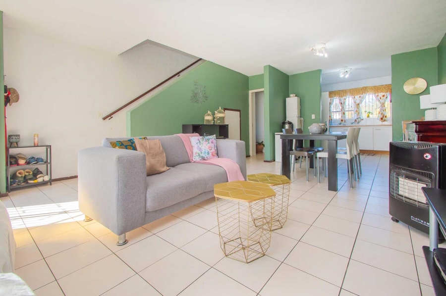 2 Bedroom Property for Sale in Weltevreden Park Gauteng
