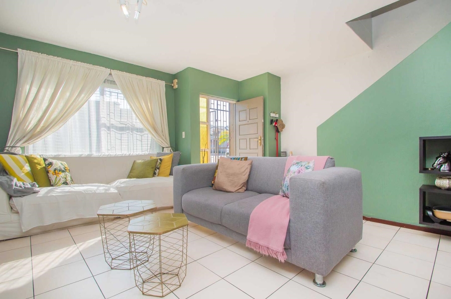 2 Bedroom Property for Sale in Weltevreden Park Gauteng