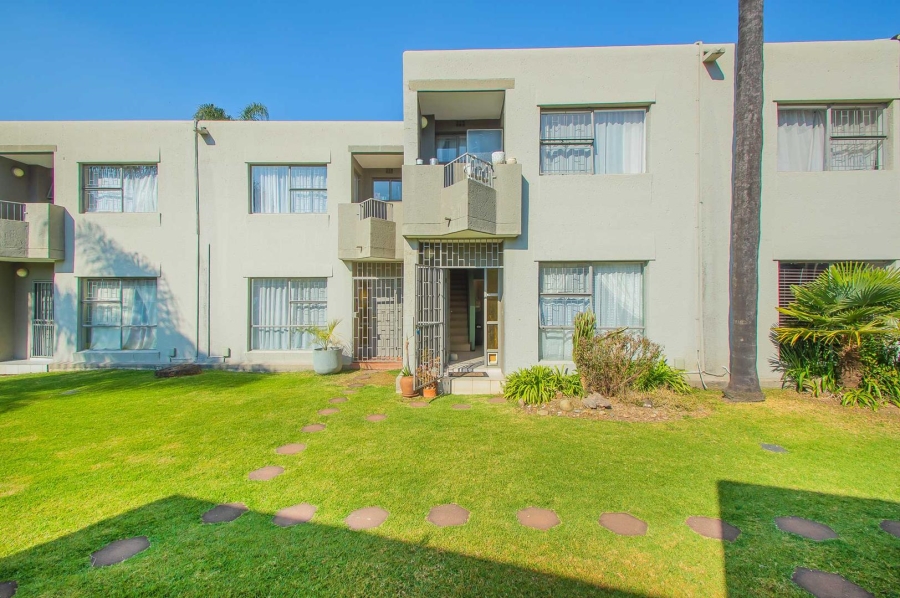 2 Bedroom Property for Sale in Weltevreden Park Gauteng