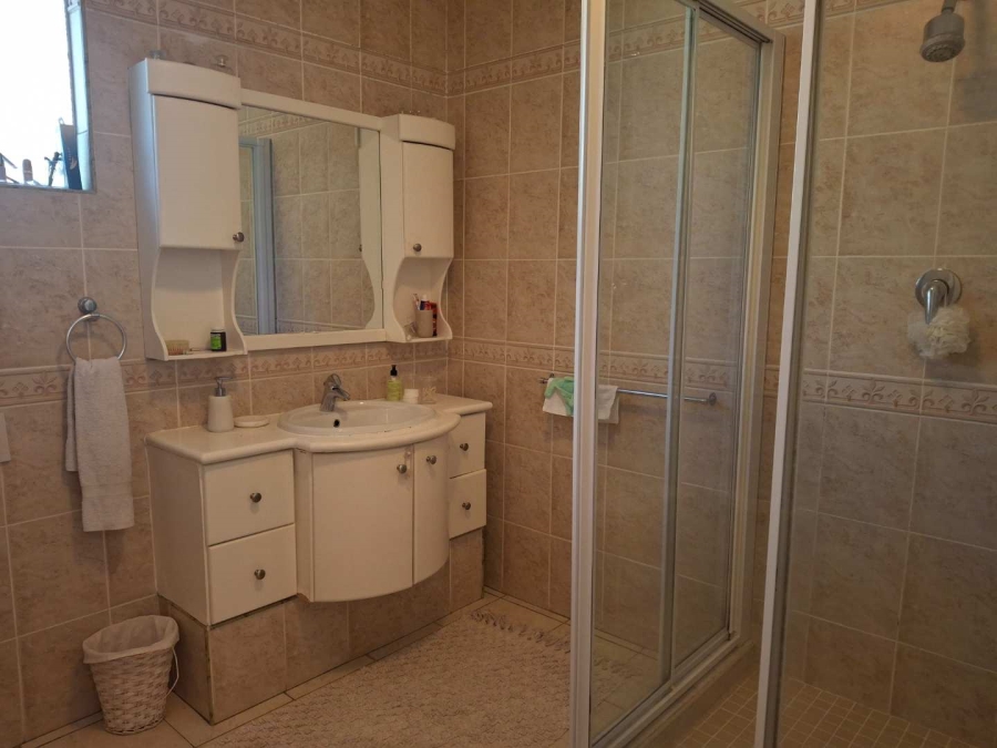To Let 3 Bedroom Property for Rent in Benmore Gardens Gauteng