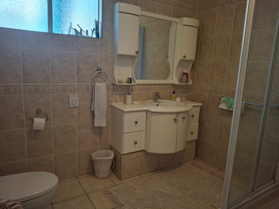 To Let 3 Bedroom Property for Rent in Benmore Gardens Gauteng