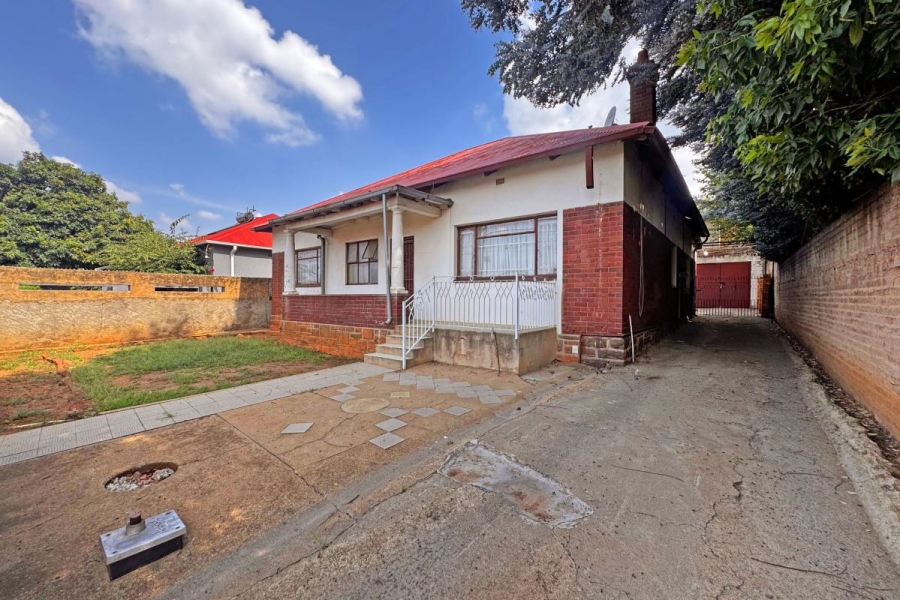 3 Bedroom Property for Sale in Orange Grove Gauteng